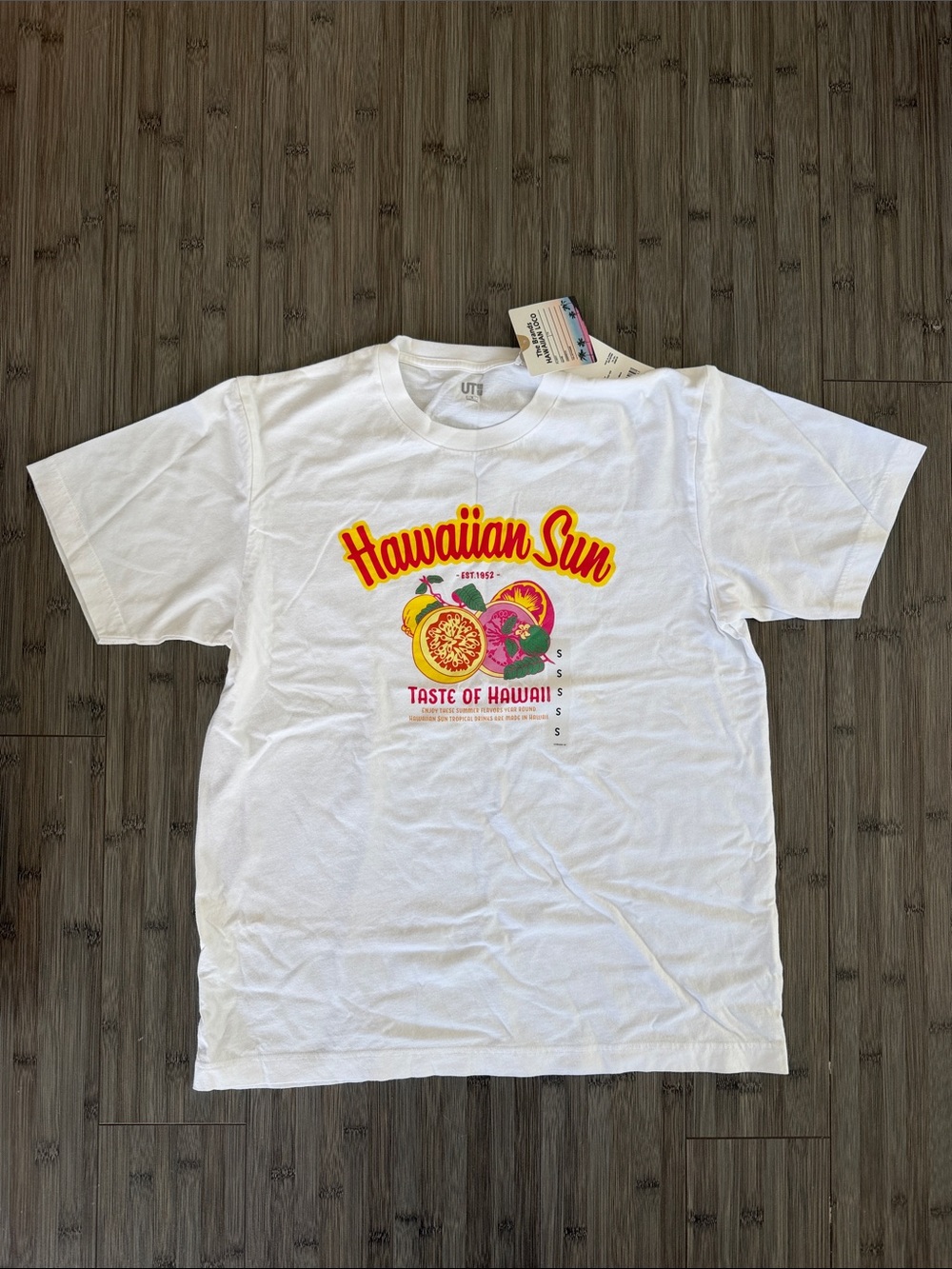 Uniqlo White Hawaiian Sun Graphic Tee